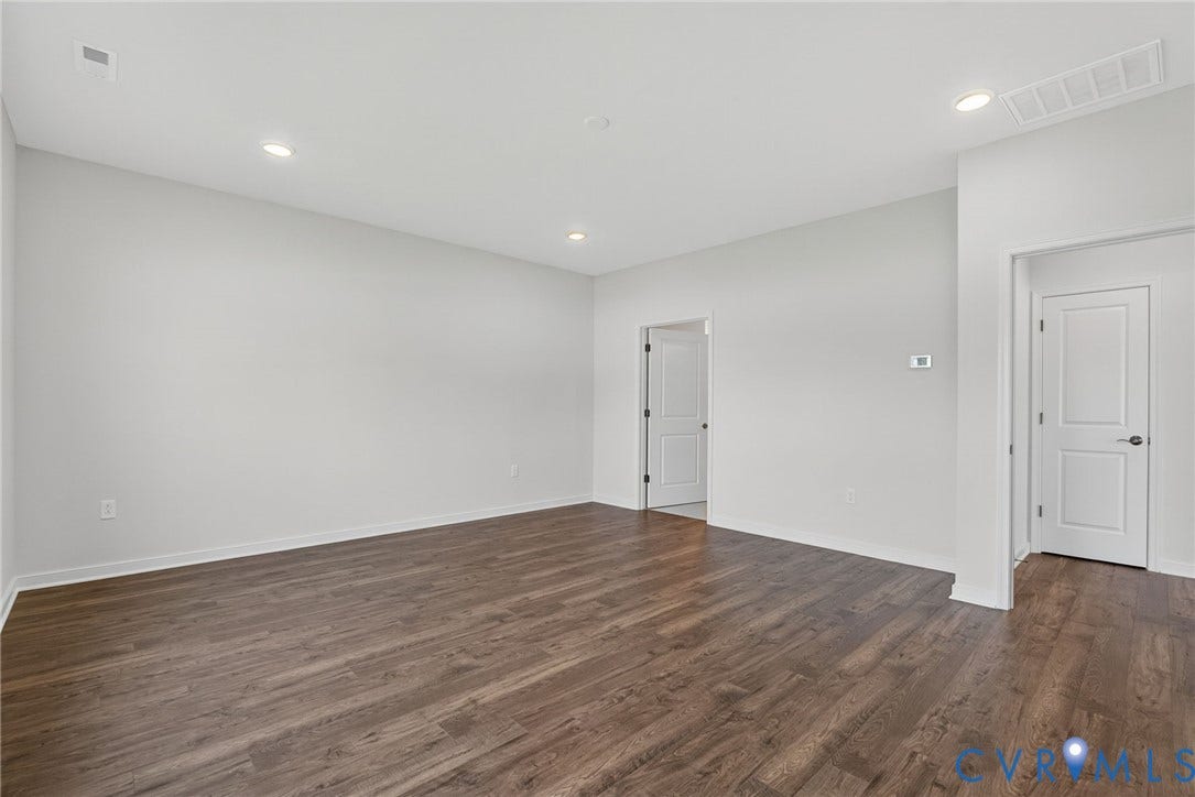 Photo from Boone Homes Gallery; photo of similar home, not home for sale; upgrades shown