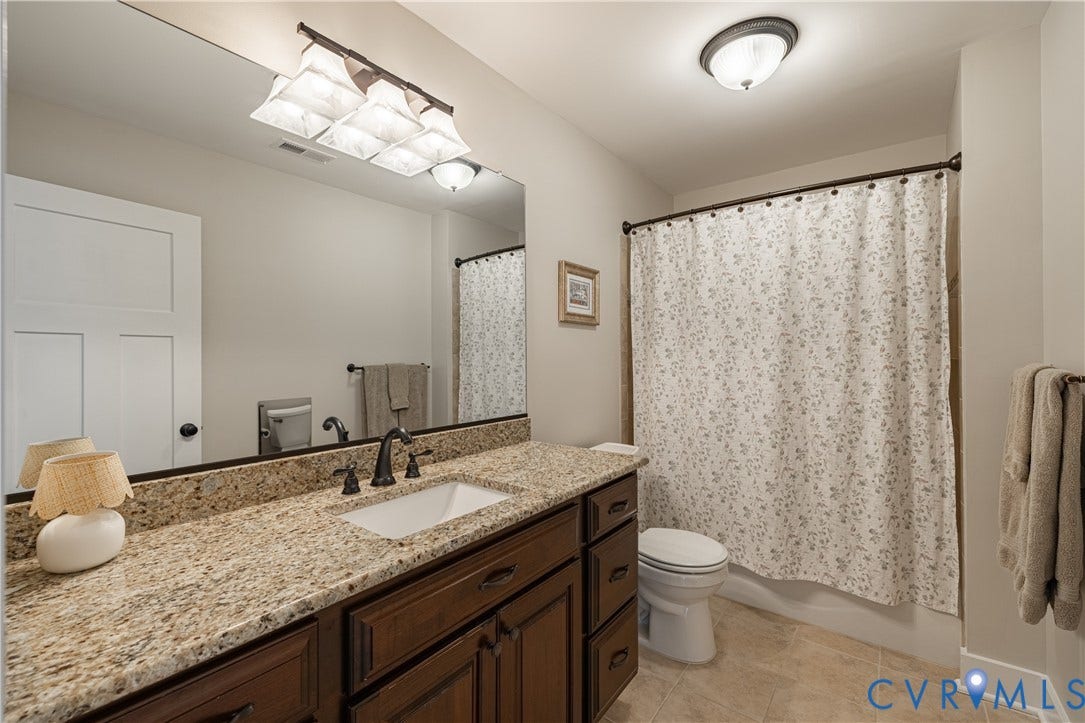 3175 Taurman Park Drive, Taurman Park, Powhatan, VA 23139 Hall Bath