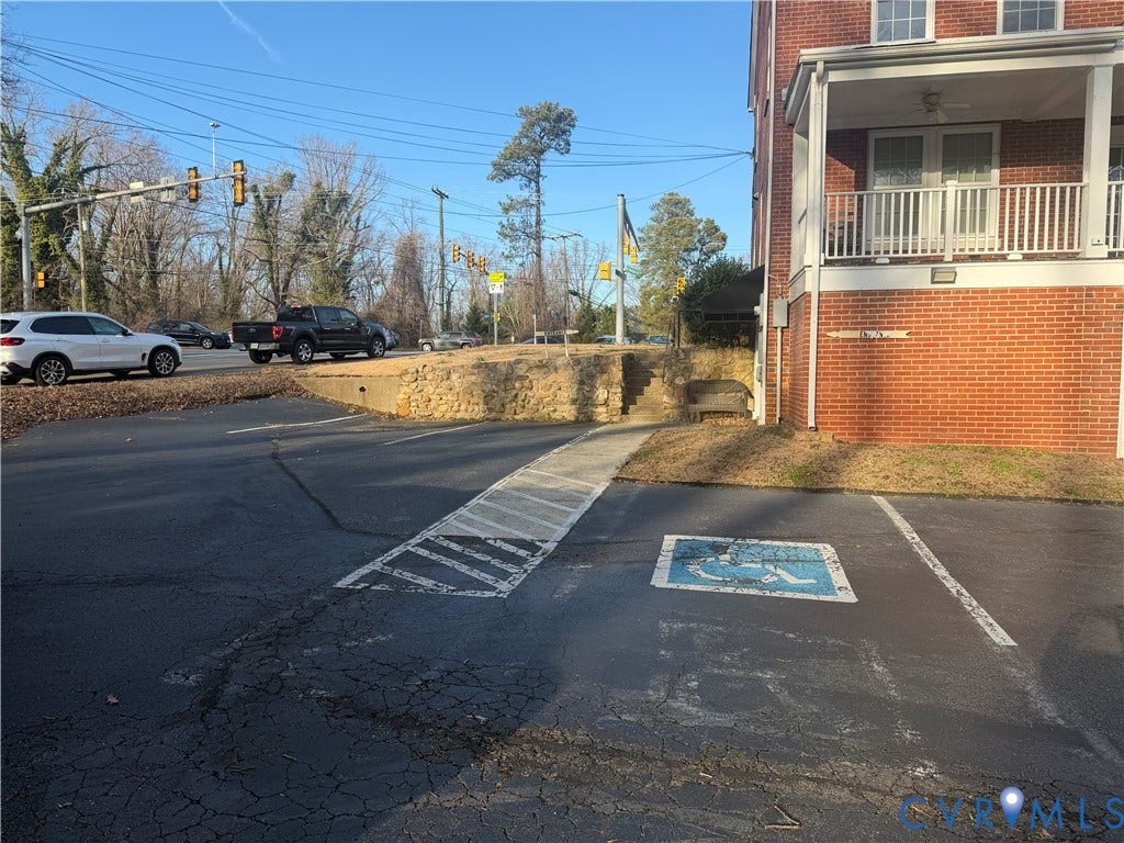 3453 W Hundred Road, Chester, VA 23831 3453 W Hundred Road, Chester, VA 23831