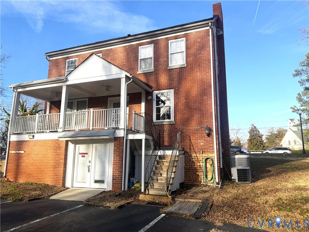 3453 W Hundred Road, Chester, VA 23831 3453 W Hundred Road, Chester, VA 23831