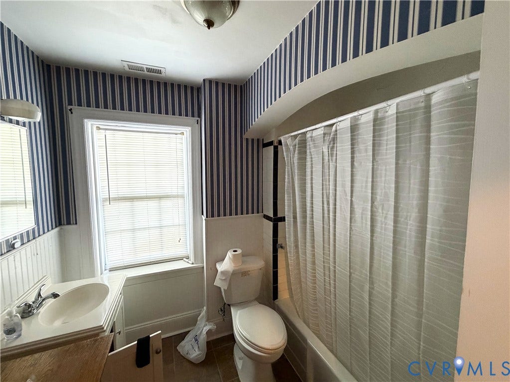 3453 W Hundred Road, Chester, VA 23831 3453 W Hundred Road, Chester, VA 23831