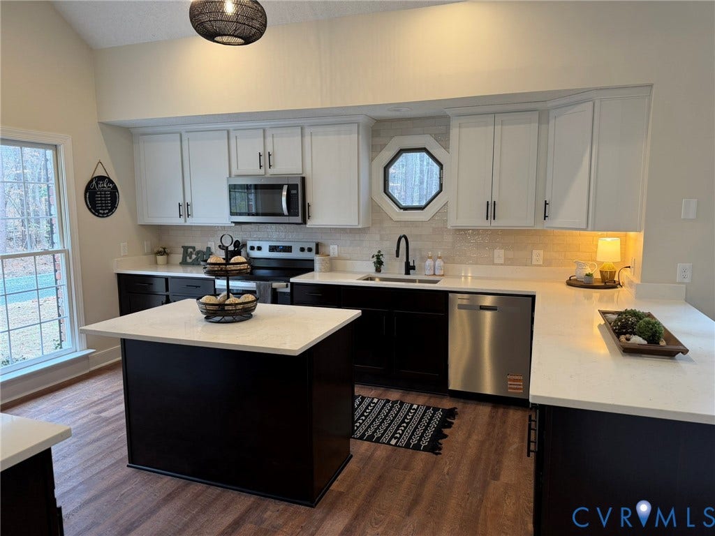 2105 Stavemill Estates Drive, Powhatan, VA 23139 2105 Stavemill Estates Drive, Powhatan, VA 23139