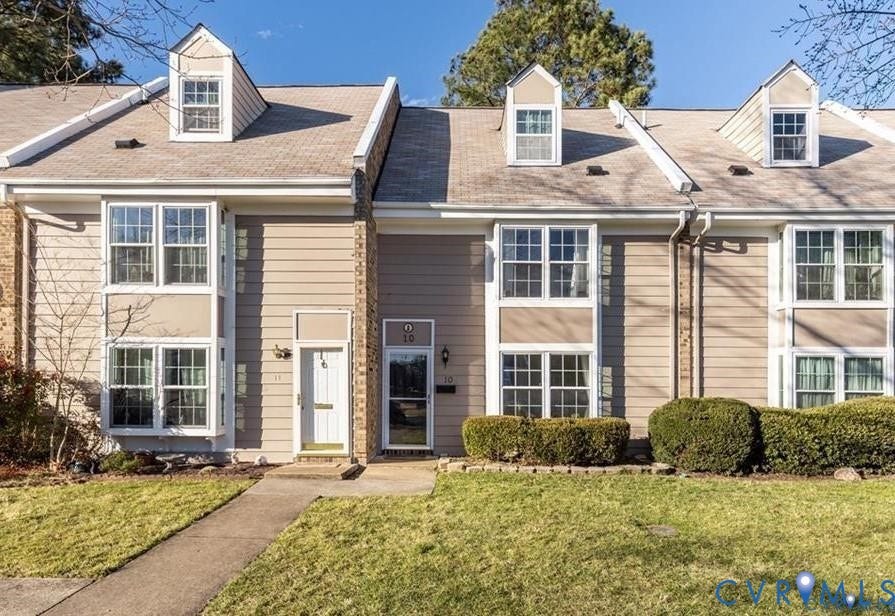 Property photo for 18 Skipwith Green Circle, Henrico, VA