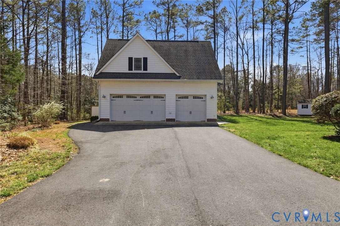2604 E Maple Grove Lane, Powhatan, VA 23139 2604 E Maple Grove Lane, Powhatan, VA 23139