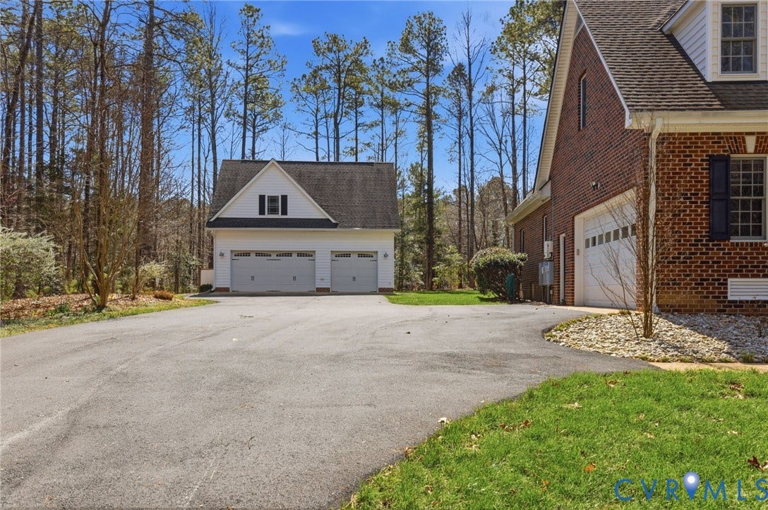 2604 E Maple Grove Lane, Powhatan, VA 23139 2604 E Maple Grove Lane, Powhatan, VA 23139