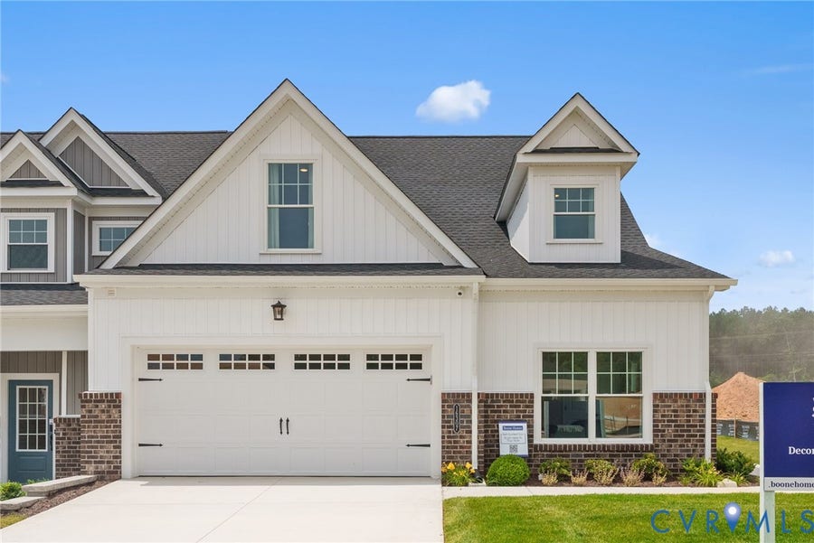 Property photo for 16431 Creekstone Point Avenue, Chesterfield, VA