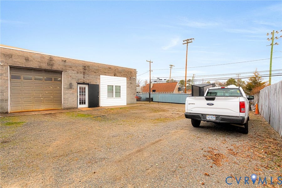 Property photo for 10 W Williamsburg Road, Sandston, VA