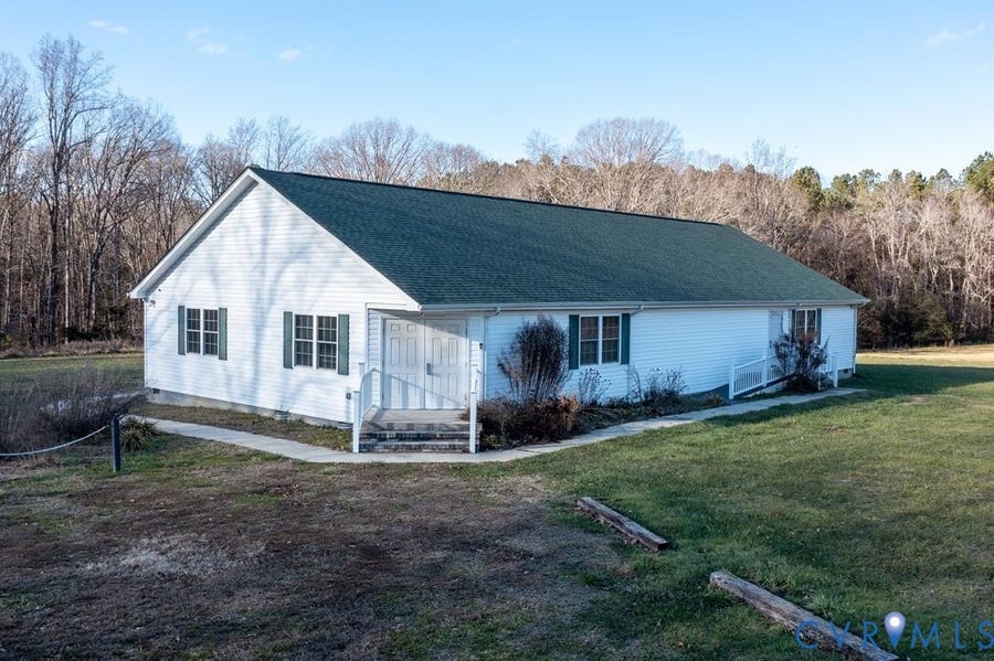 Property photo for 1787 Lockett Road, Rice, VA