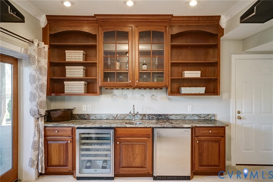 4 Red Fox Road, Hermitage Country Club, Manakin Sabot, VA 23103 4 Red Fox Road, Hermitage Country Club, Manakin Sabot, VA 23103