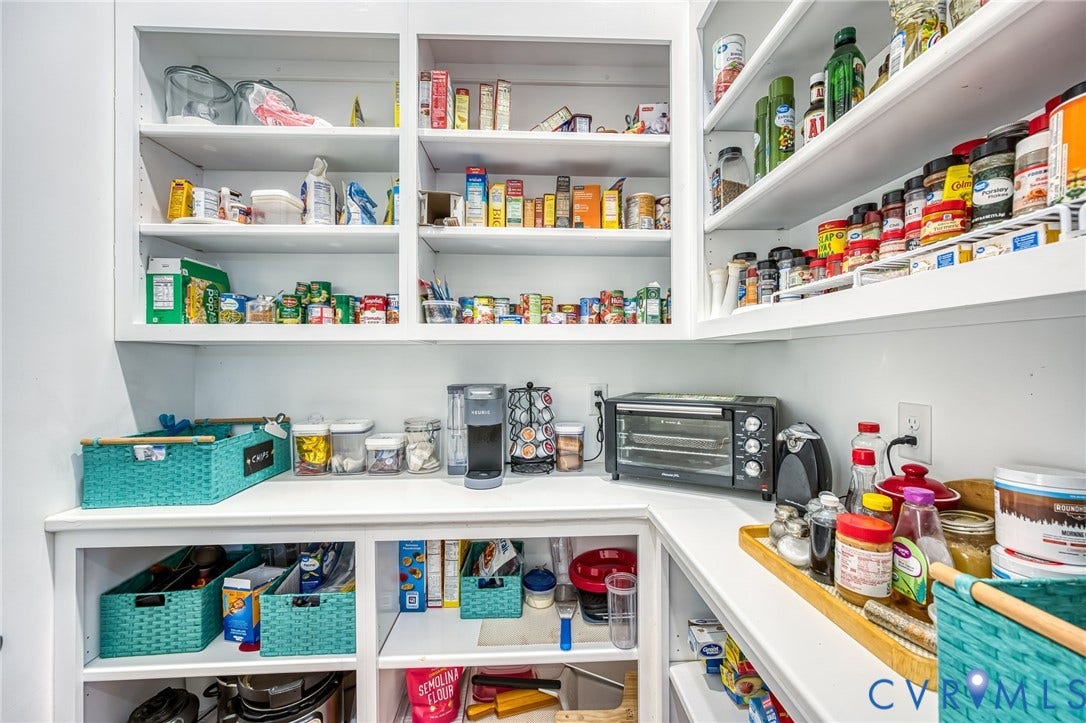 Walk-in pantry