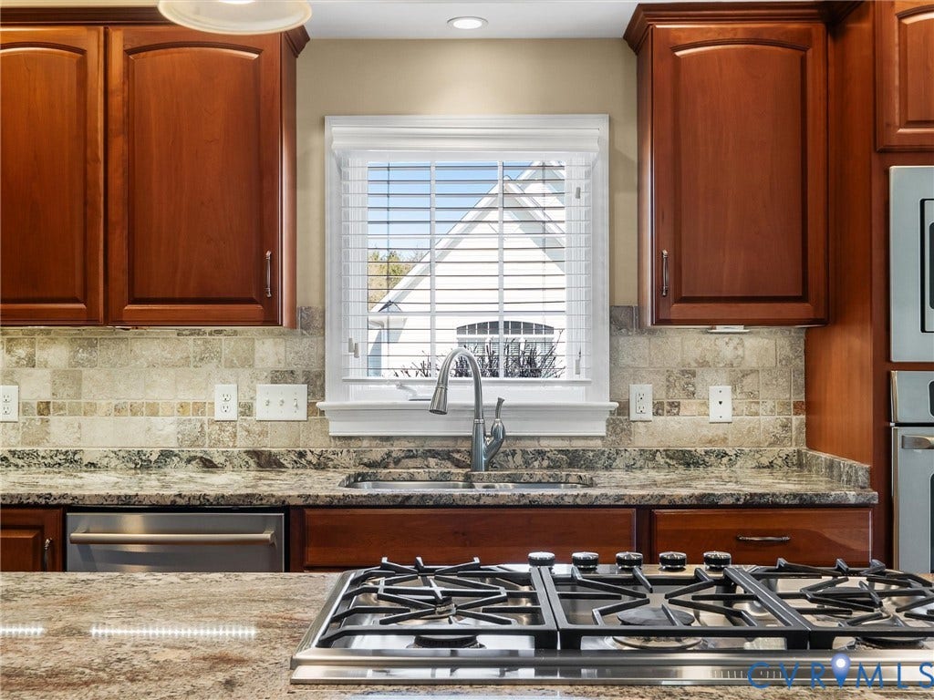 2097 William Dance Way, Scottville, Powhatan, VA 23139 Premium Granite, Backsplash and Cooking
