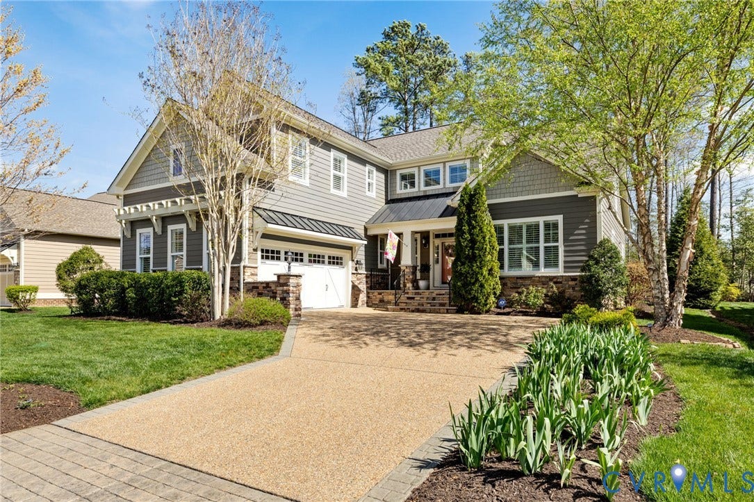 1493 Camberley Drive, Parke At Saddlecreek, Manakin Sabot, VA 23103 stamped concrete and aggregte driveway