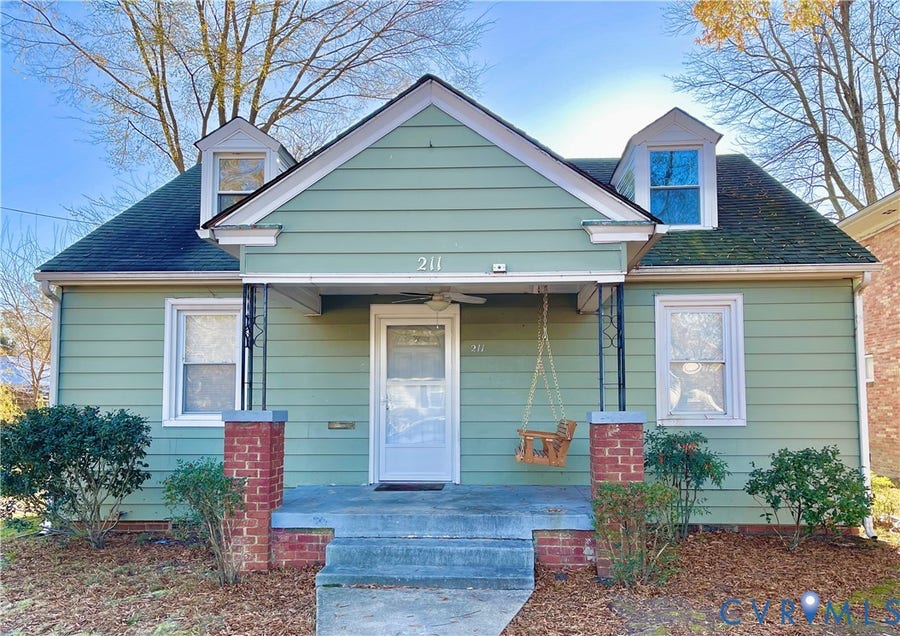 Property photo for 211 Jefferson Avenue, Colonial Heights, VA