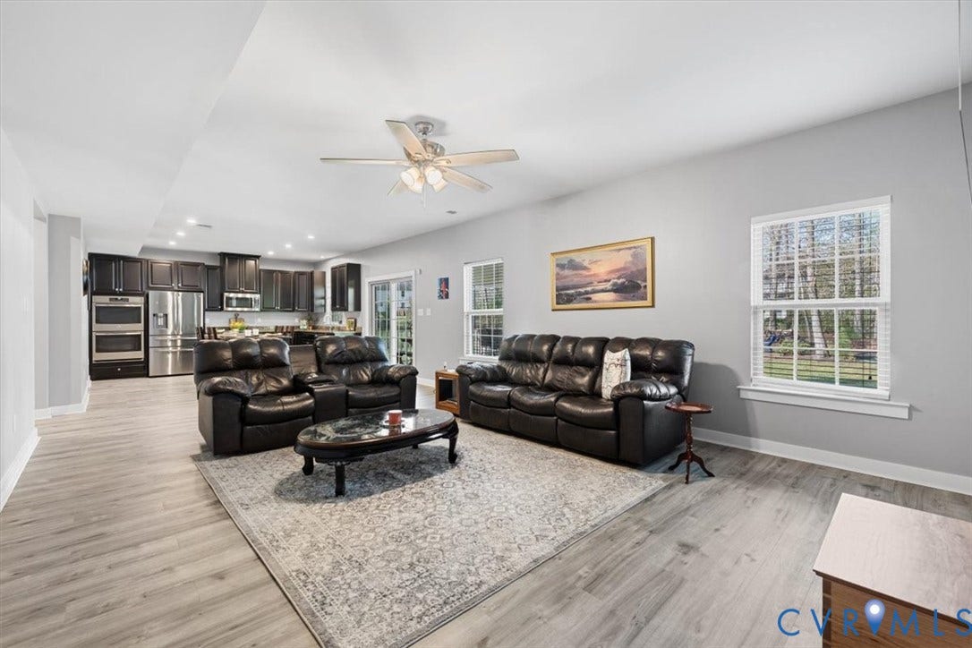 10448 Centralia Station Road, Chesterfield, VA 23831 Open concept family room and kitchen