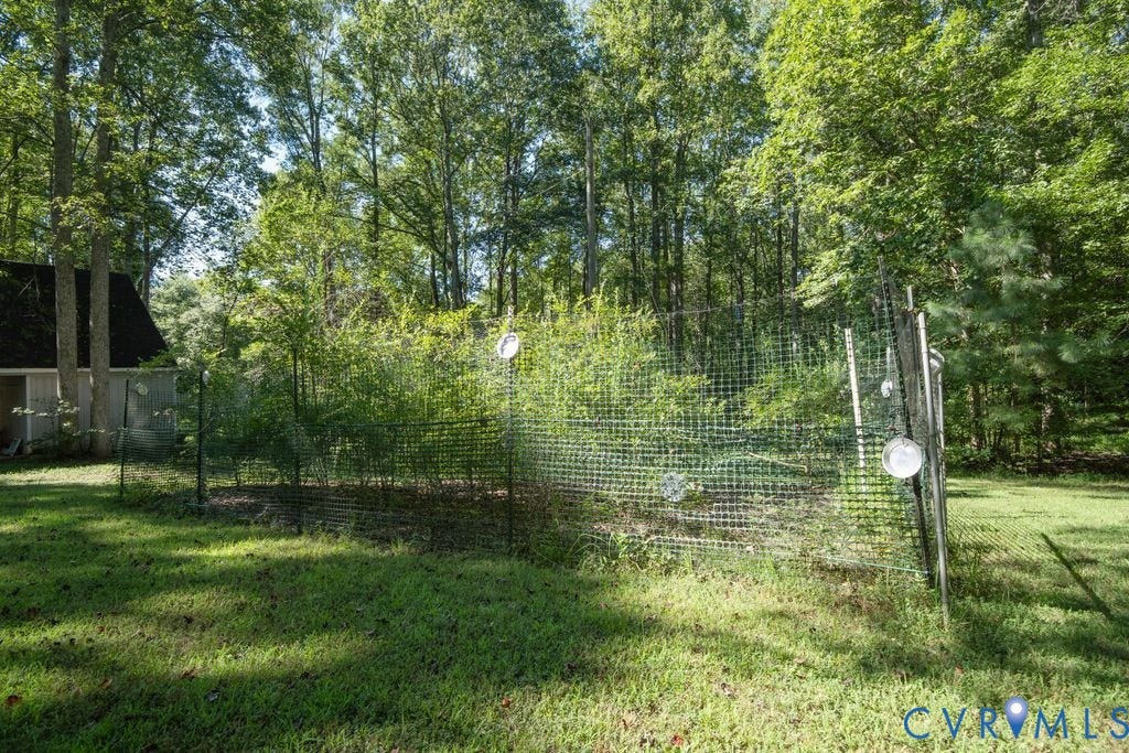 2900 Pleasantwood Road, Powhatan, VA 23139 Front/side garden