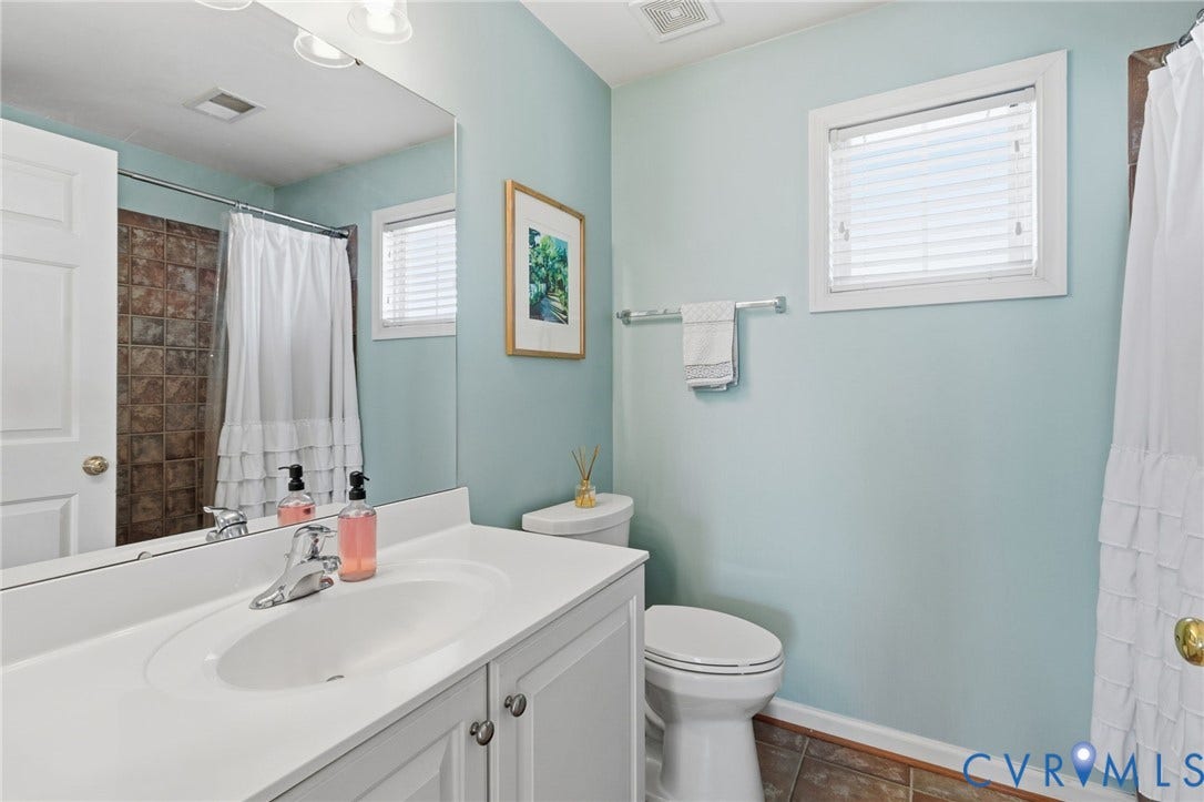 22 Villa Avenue, Zion Crossroads, VA 22942 22 Villa Avenue, Zion Crossroads, VA 22942