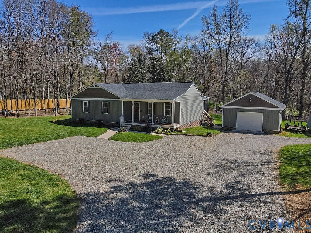 2765 Three Bridge Road, Powhatan, VA 23139 2765 Three Bridge Road, Powhatan, VA 23139