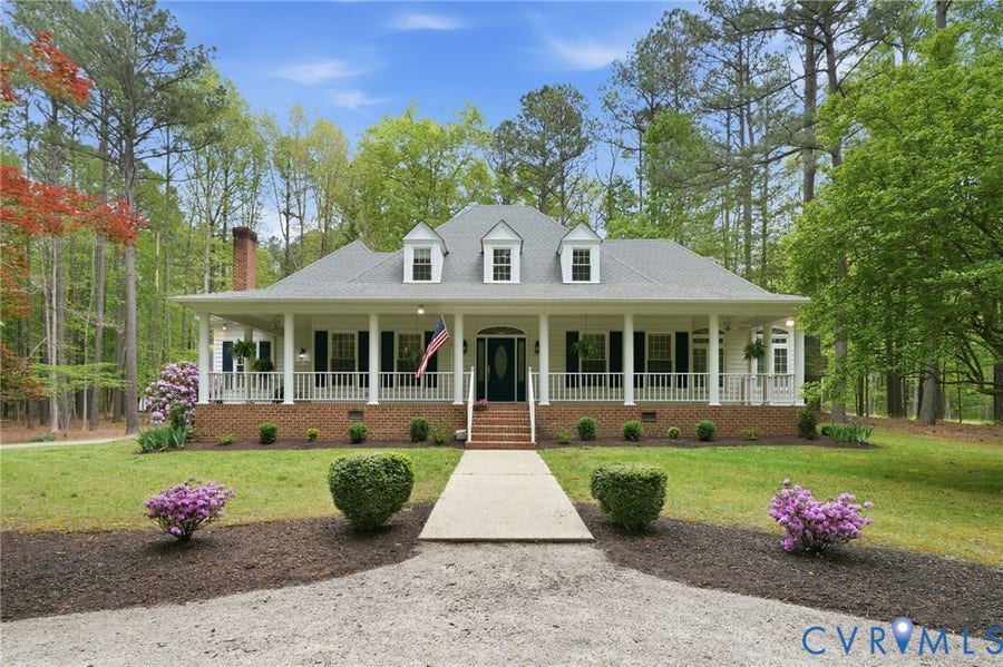Property photo for 10424 Windam Hill Road, Glen Allen, VA