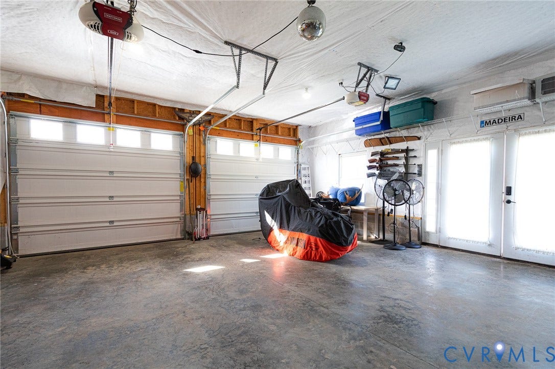 3898 Bent Arrow Drive, Powhatan, VA 23139 Detached garage