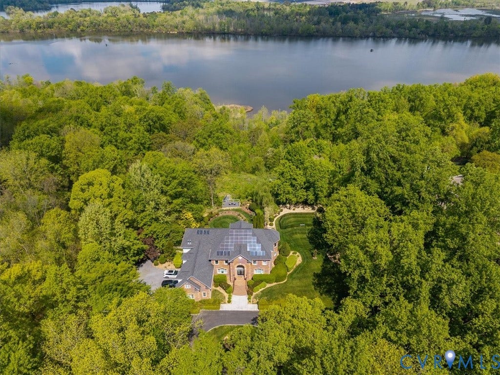 402 Rivers Bend Circle, Rivers Bend, Chester, VA 23836 402 Rivers Bend Circle, Rivers Bend, Chester, VA 23836