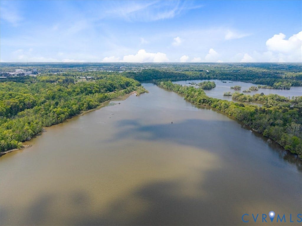 402 Rivers Bend Circle, Rivers Bend, Chester, VA 23836 402 Rivers Bend Circle, Rivers Bend, Chester, VA 23836