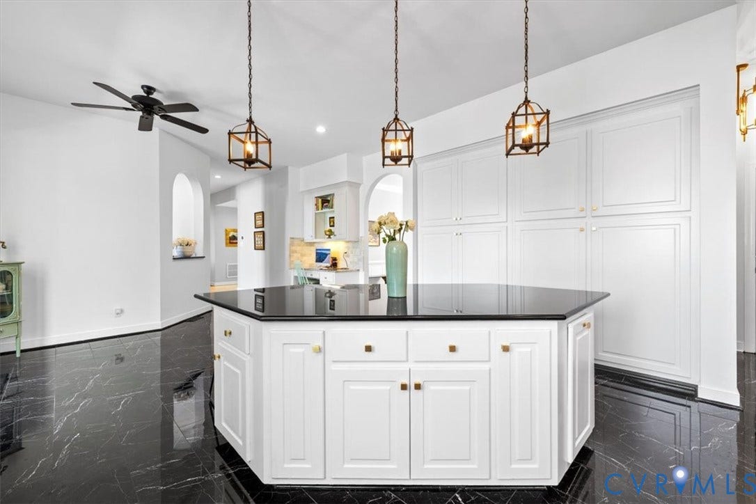 402 Rivers Bend Circle, Rivers Bend, Chester, VA 23836 402 Rivers Bend Circle, Rivers Bend, Chester, VA 23836