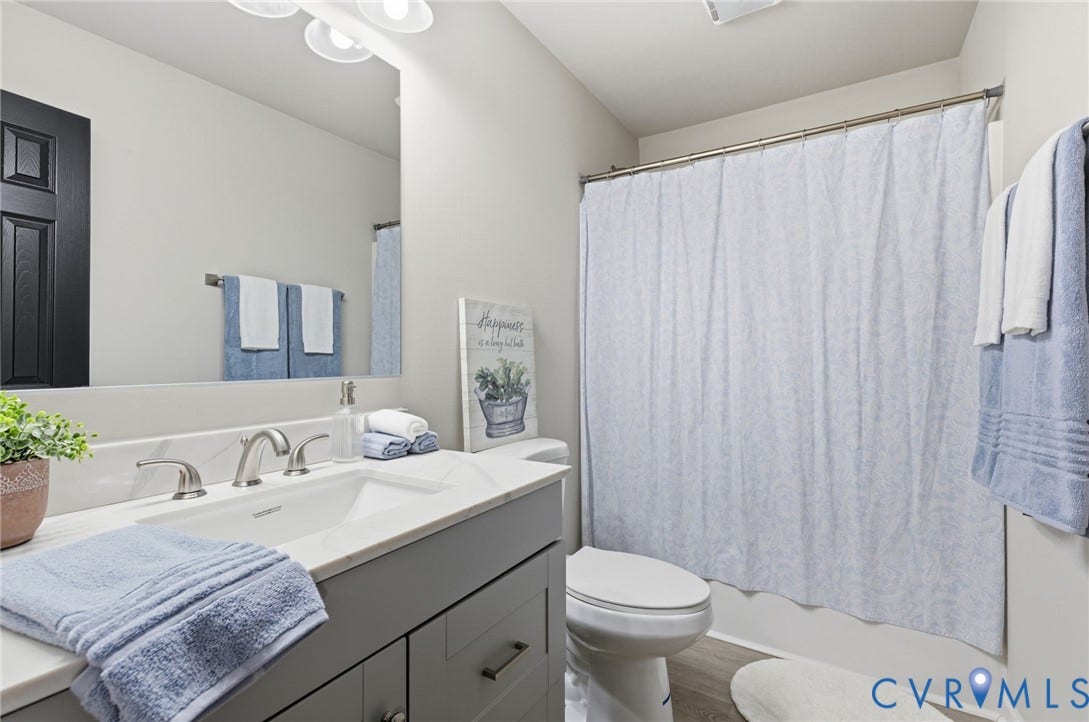 10541 Lunswood Road, Beside Buxton, Chesterfield, VA 23831 Hall Bathroom