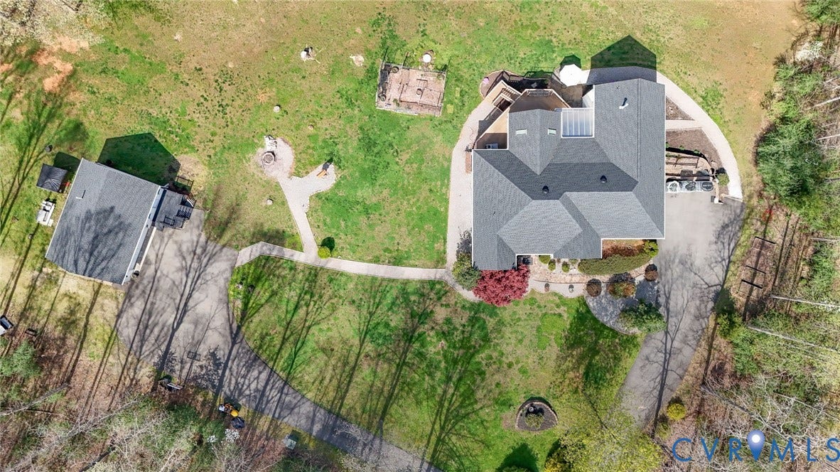 2060 Valley Springs Court, Powhatan, VA 23139 2060 Valley Springs Court, Powhatan, VA 23139