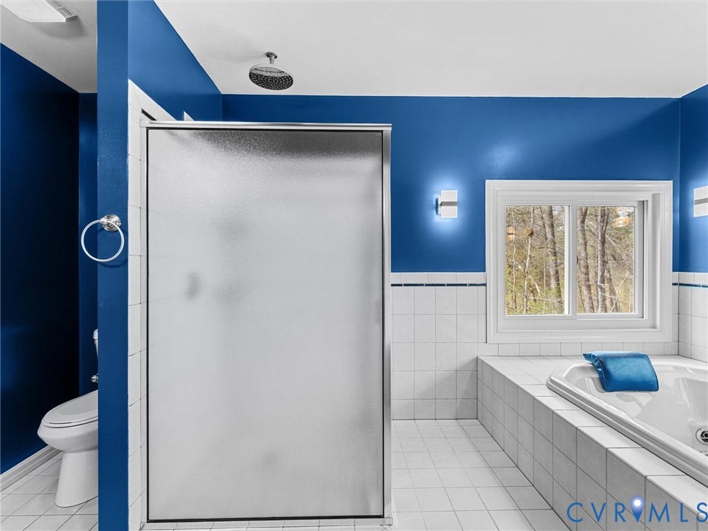 425 Starview Lane, Gum Spring, VA 23065 Primary ensuite with double sink vanity, hot tub and new shower