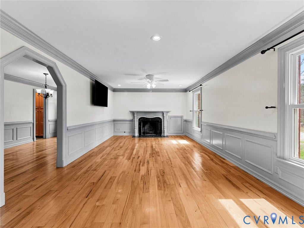 425 Starview Lane, Gum Spring, VA 23065 Beautiful random width hickory floors throughout the first floor
