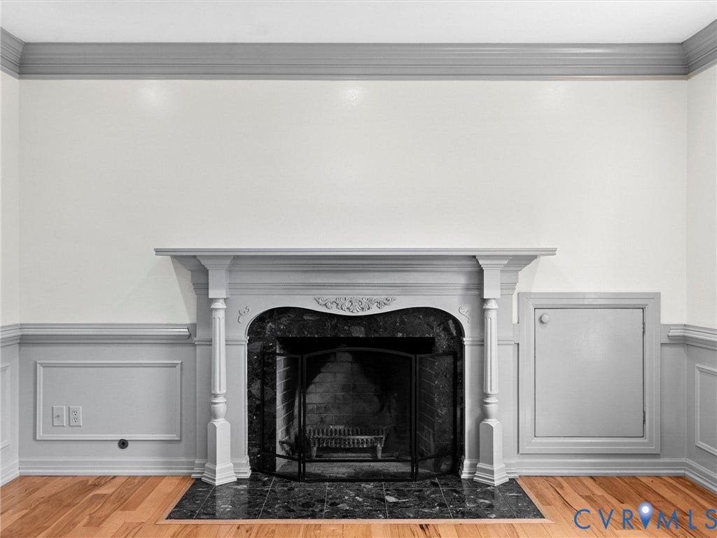 425 Starview Lane, Gum Spring, VA 23065 Fireplace in living room with beautiful craftsmanship