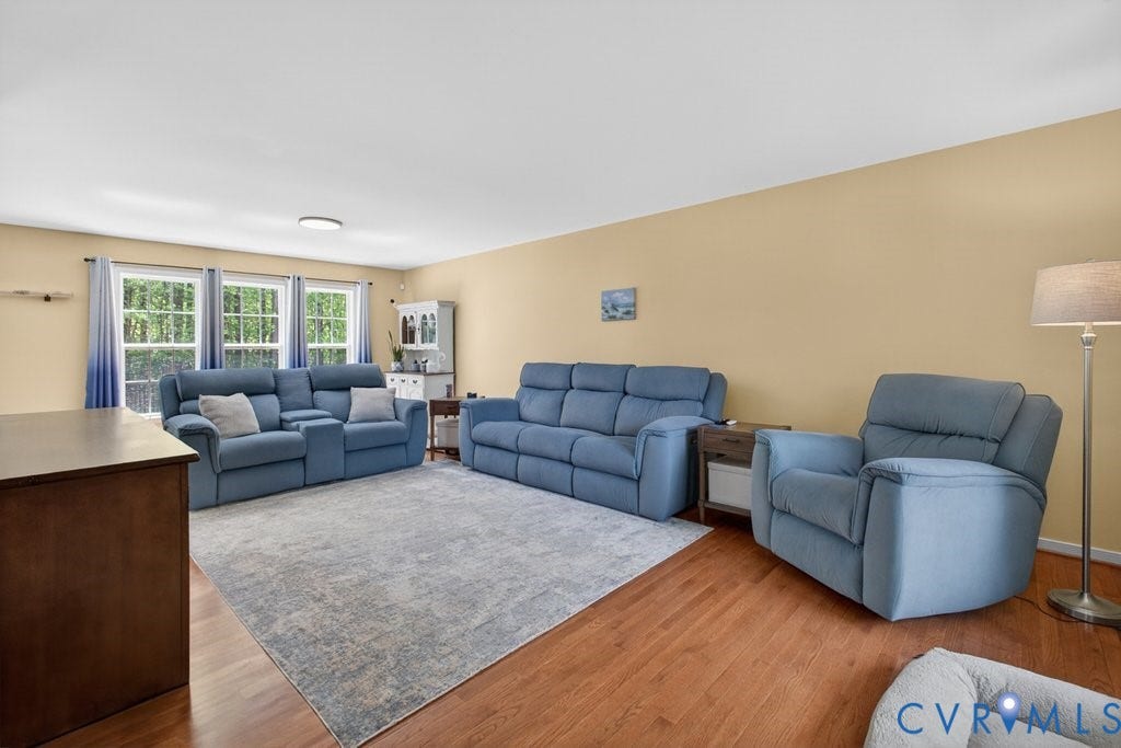 6332 Walnut Tree Drive, Powhatan, VA 23139 Living room
