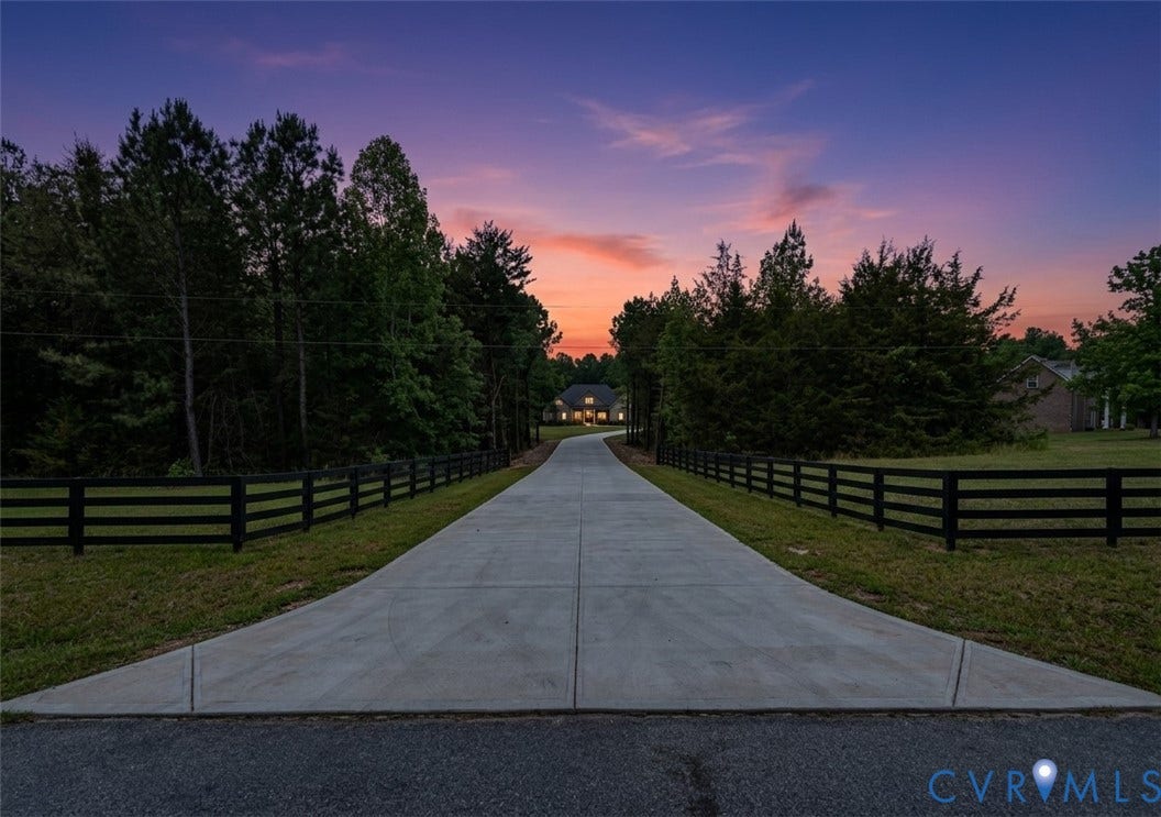 2580 Maidens Road, Maidens, Maidens, VA 23102 THIS IS A CONCEPT OF WHAT IT COULD BE..... Long paved driveway flanked by black four-rail fencing and mature trees