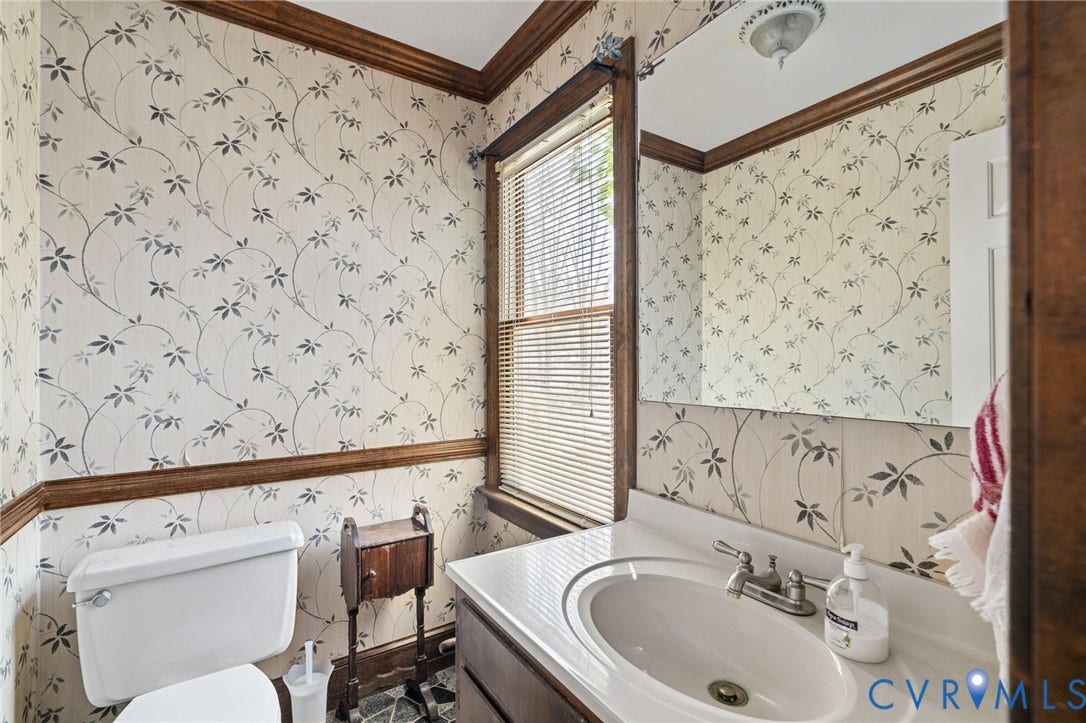 3354 Medway Lane, Level Green, Powhatan, VA 23139 Main level half bath