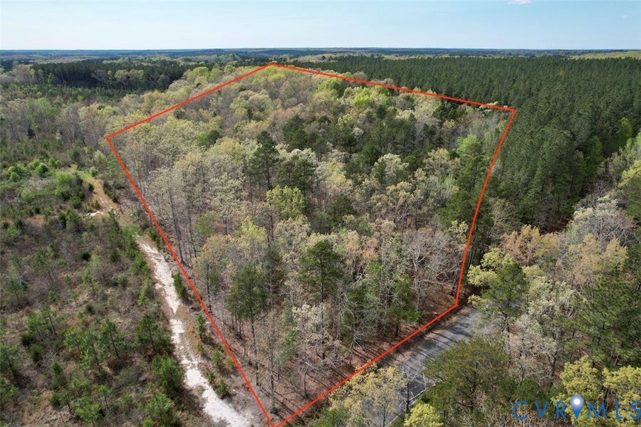 Property photo for 3300 Plank Road, Kenbridge, VA