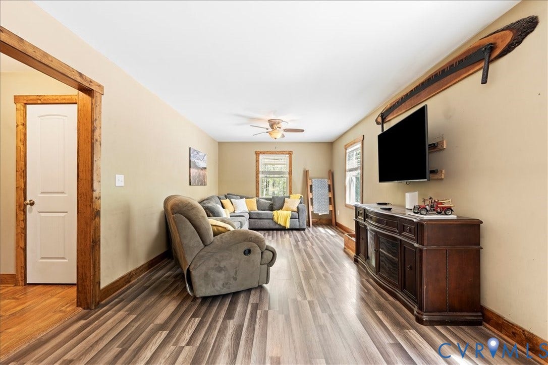 4295 Lockin Road, Powhatan, VA 23139 4295 Lockin Road, Powhatan, VA 23139