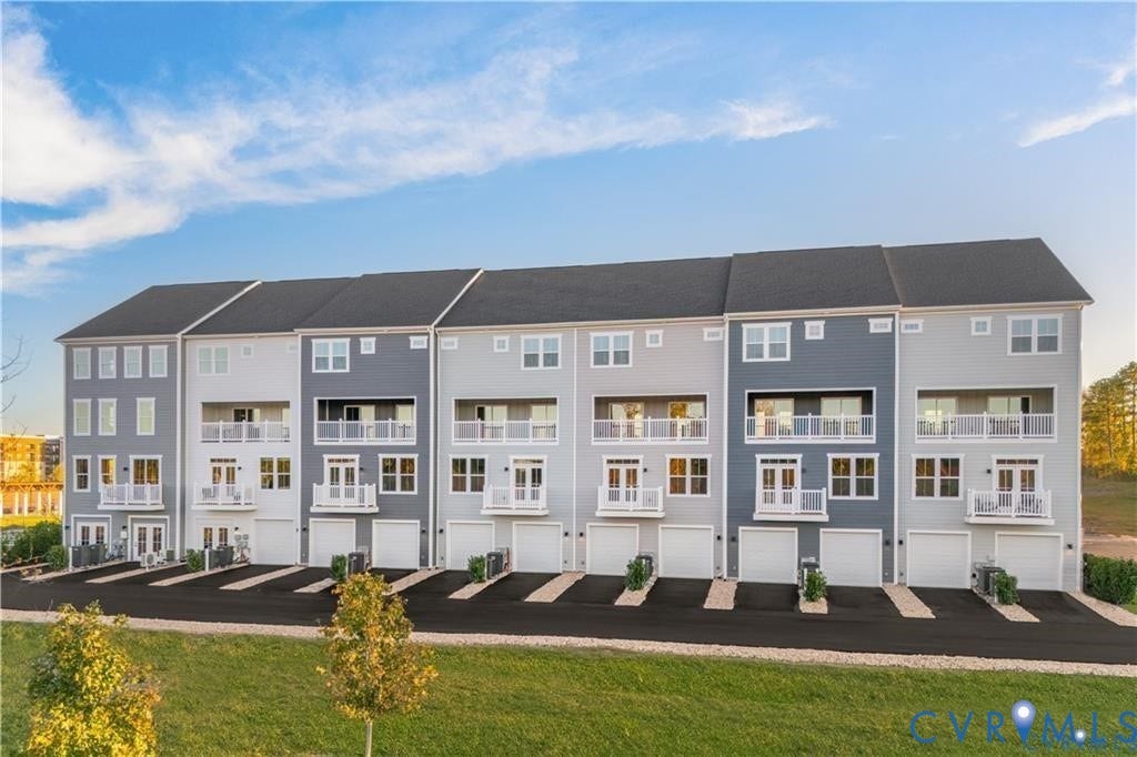 12151 Calgary Loop, Moore's Lake, Chester, VA 23831 12151 Calgary Loop, Moore's Lake, Chester, VA 23831