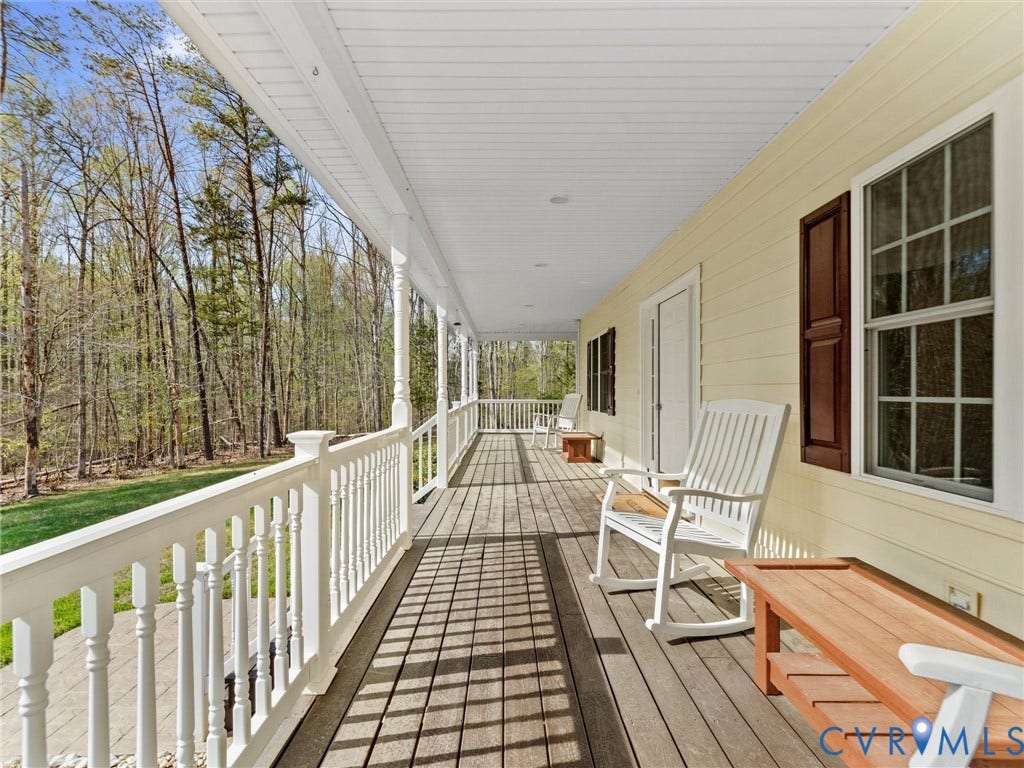 110 Oak Knoll Place, Bumpass, VA 23024 Wrap around porch with vinyl railings