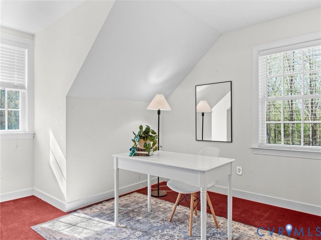110 Oak Knoll Place, Bumpass, VA 23024 Flex space on third floor
