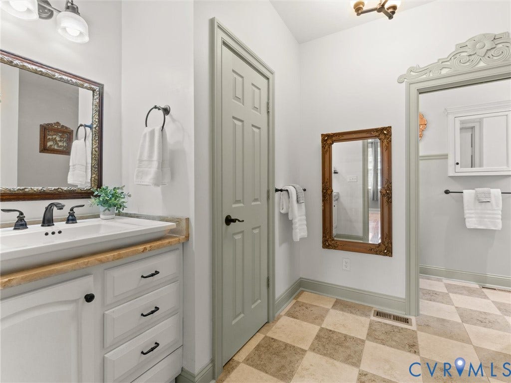8151 Hidden Valley Court, Hidden Valley, Amelia, VA 23002 Primary bath
