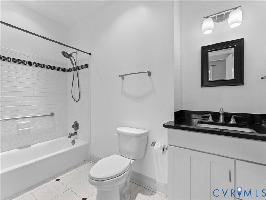 8151 Hidden Valley Court, Hidden Valley, Amelia, VA 23002 In-law suite bathroom