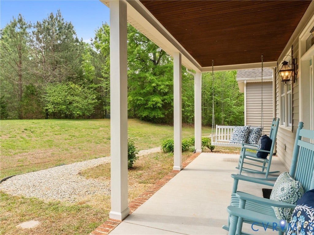 8151 Hidden Valley Court, Hidden Valley, Amelia, VA 23002 Front porch