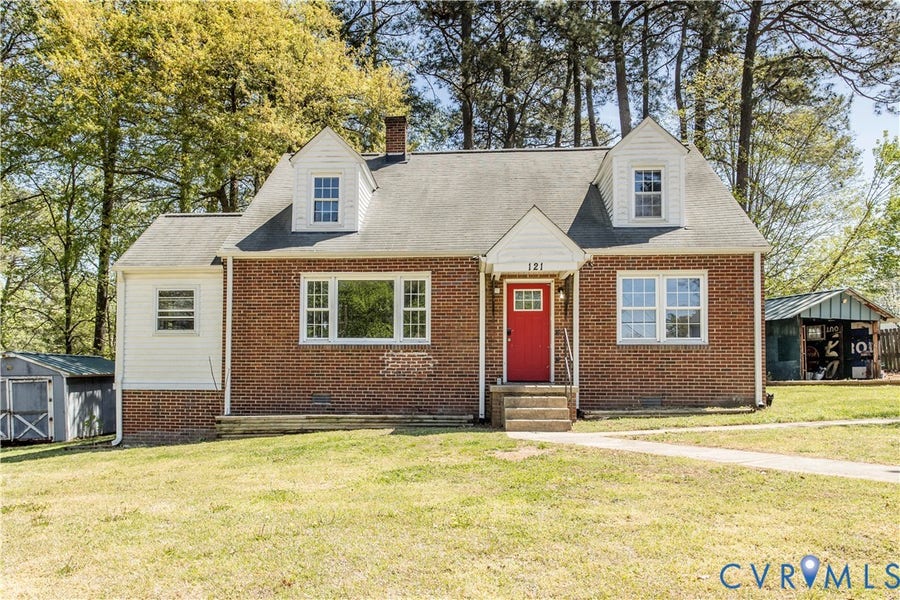 Property photo for 121 Lakeside Drive, Colonial Heights, VA