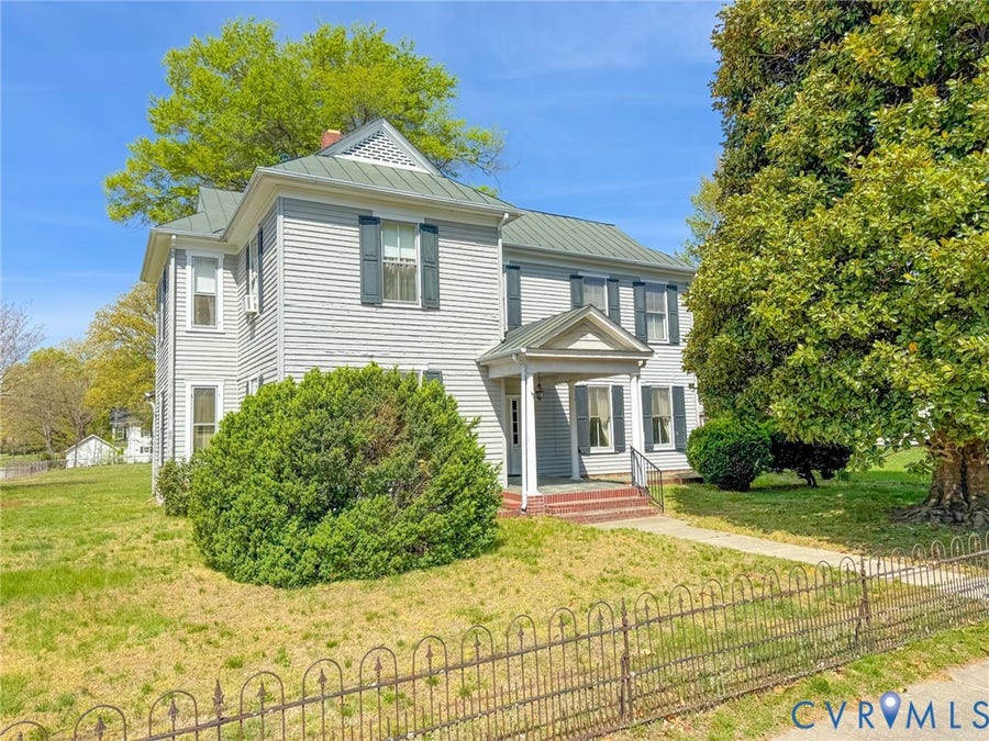 Property photo for 410 Brunswick Avenue, Blackstone, VA