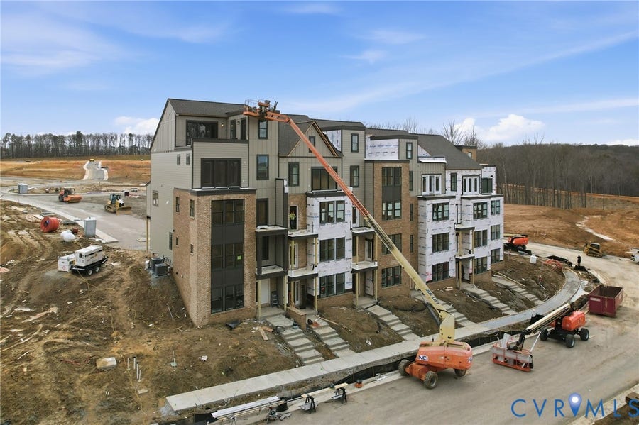 Property photo for 16025 Aspect Way, Midlothian, VA