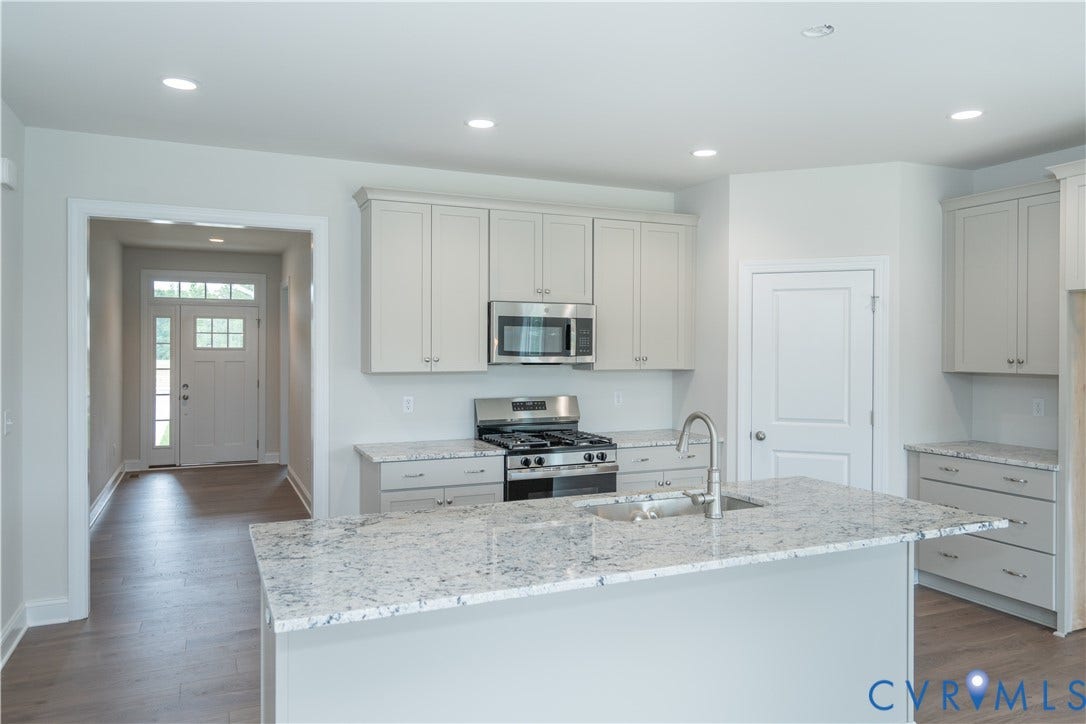 16831 Creek Parke Drive, Moseley, VA 23120