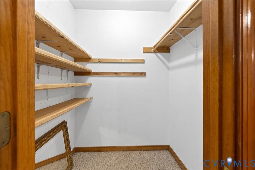 Livingroom large walk-in closet