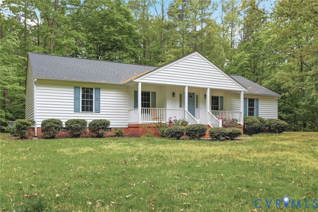 1570 Meade Point Drive, Powhatan, VA 23139 1570 Meade Point Drive, Powhatan, VA 23139
