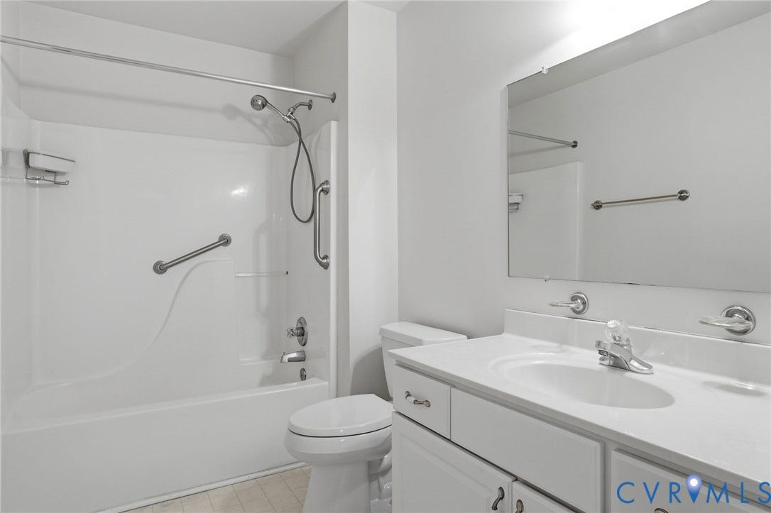 1570 Meade Point Drive, Powhatan, VA 23139 Full hall bath between bedrooms 2 and 3