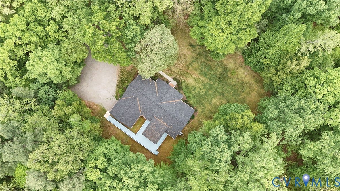 1570 Meade Point Drive, Powhatan, VA 23139 So. Much. Privacy.